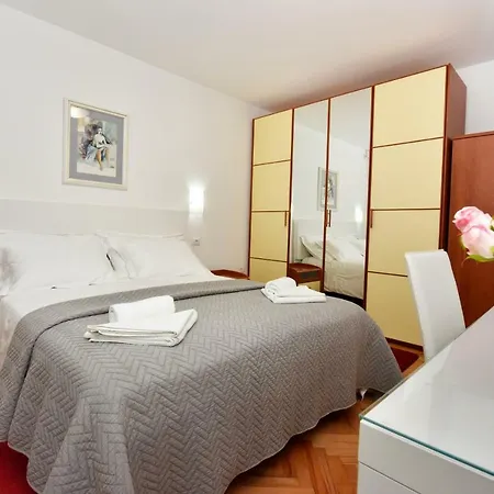 Gilda Apartment
